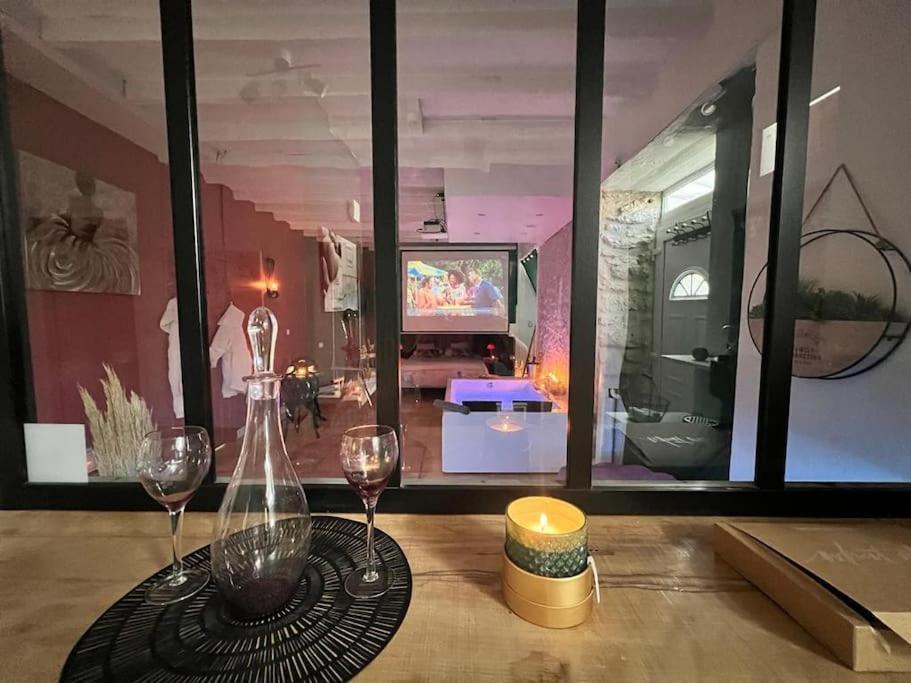 Suite Romance - Jacuzzi Moret-sur-Loing Exteriör bild