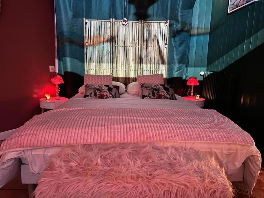 Suite Romance - Jacuzzi Moret-sur-Loing Exteriör bild
